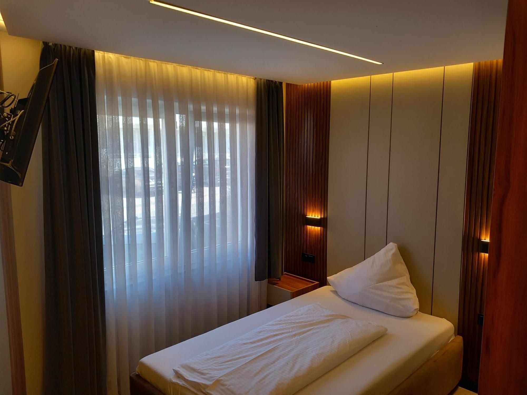 Hotel Hafez Bad Salzuflen Kültér fotó